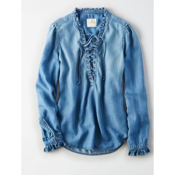 American Eagle Woman’s Chambrey Lace Up Top Small Boho Preppy - Picture 2 of 7